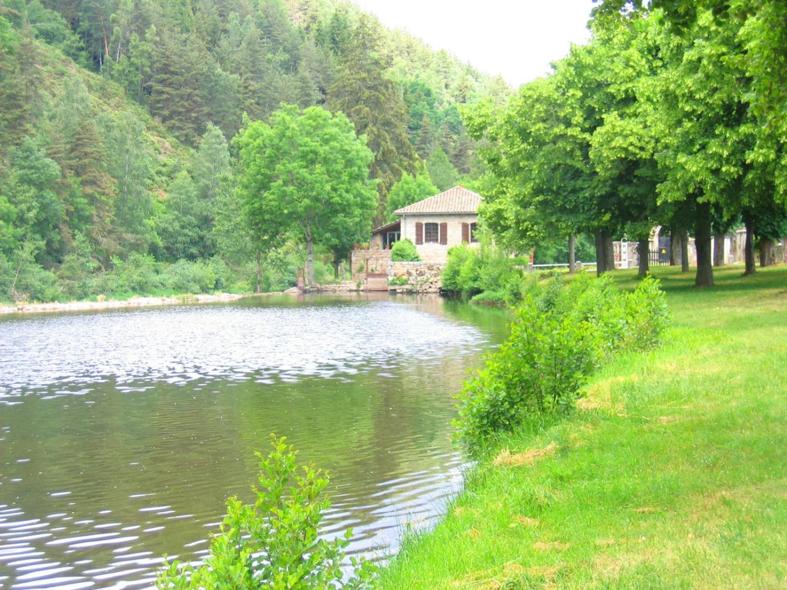 Апартаменты Lozere Aubrac Margeride Promo Saint-Alban-sur-Limagnole Экстерьер фото